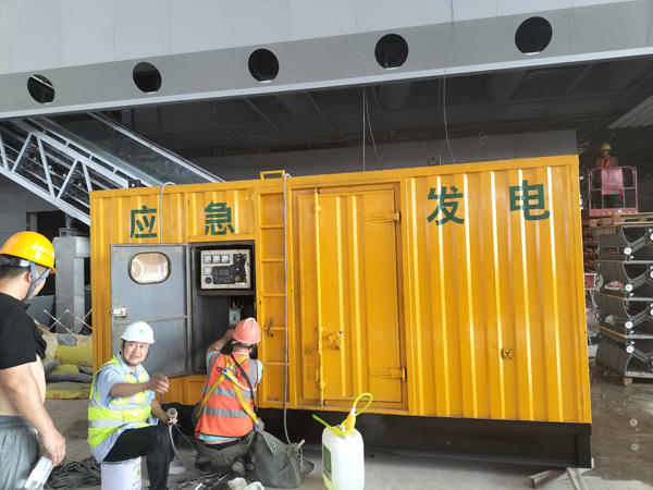 河南怎样判断空气滤清器是否需要更换？
